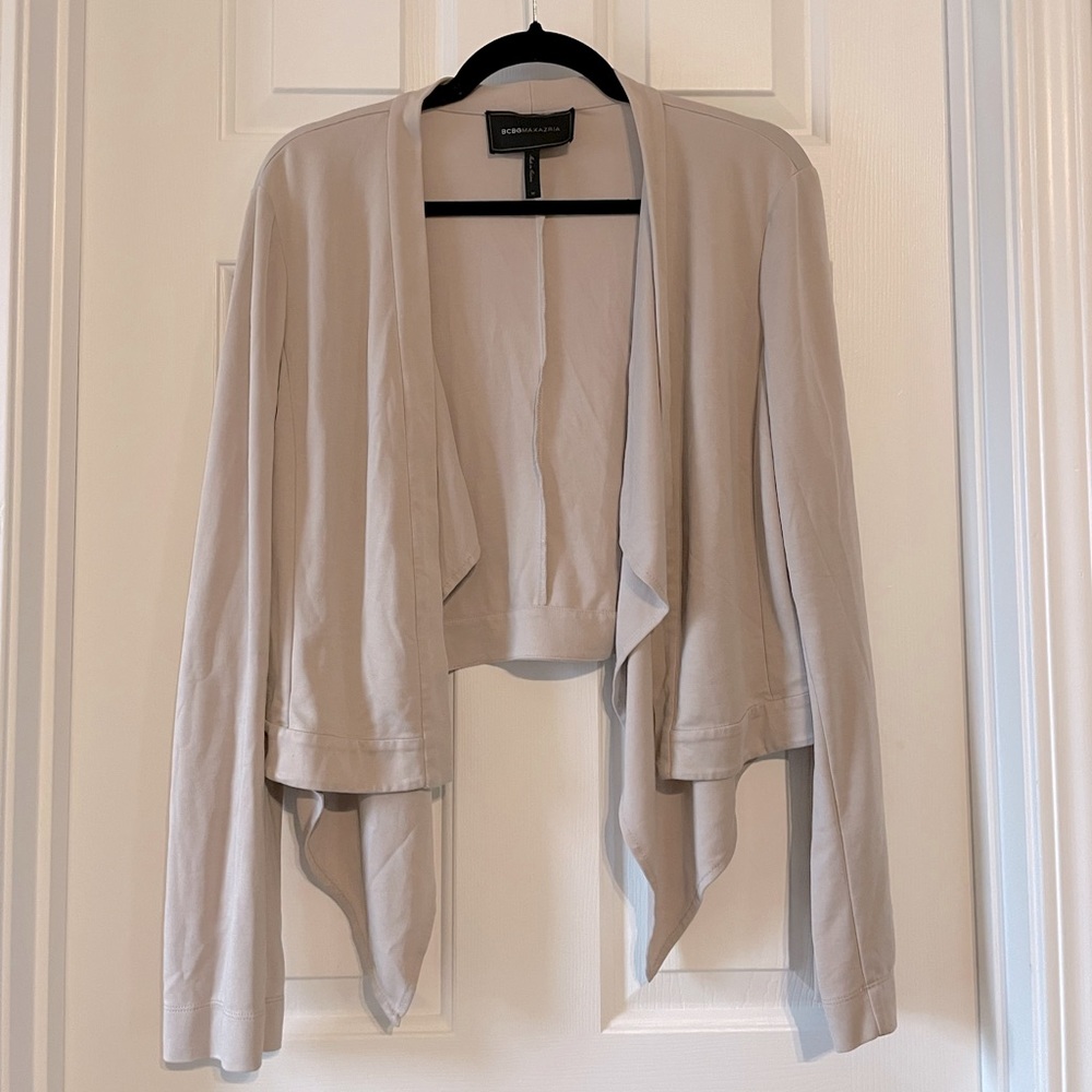 BCBG cropped blazer